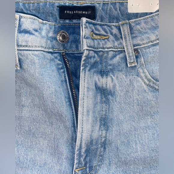 Super High Rise Ripped Jeans - Picture 5 of 15